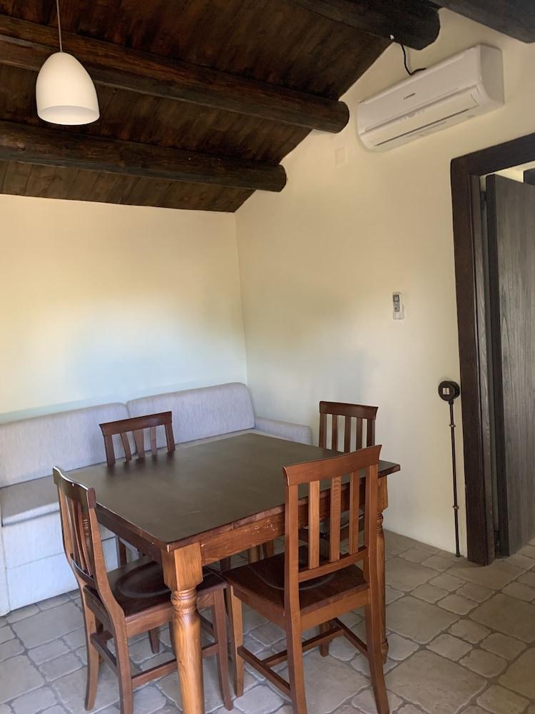 Liscia Country Relais Pensionat Sant'Antonio di Gallura Exteriör bild