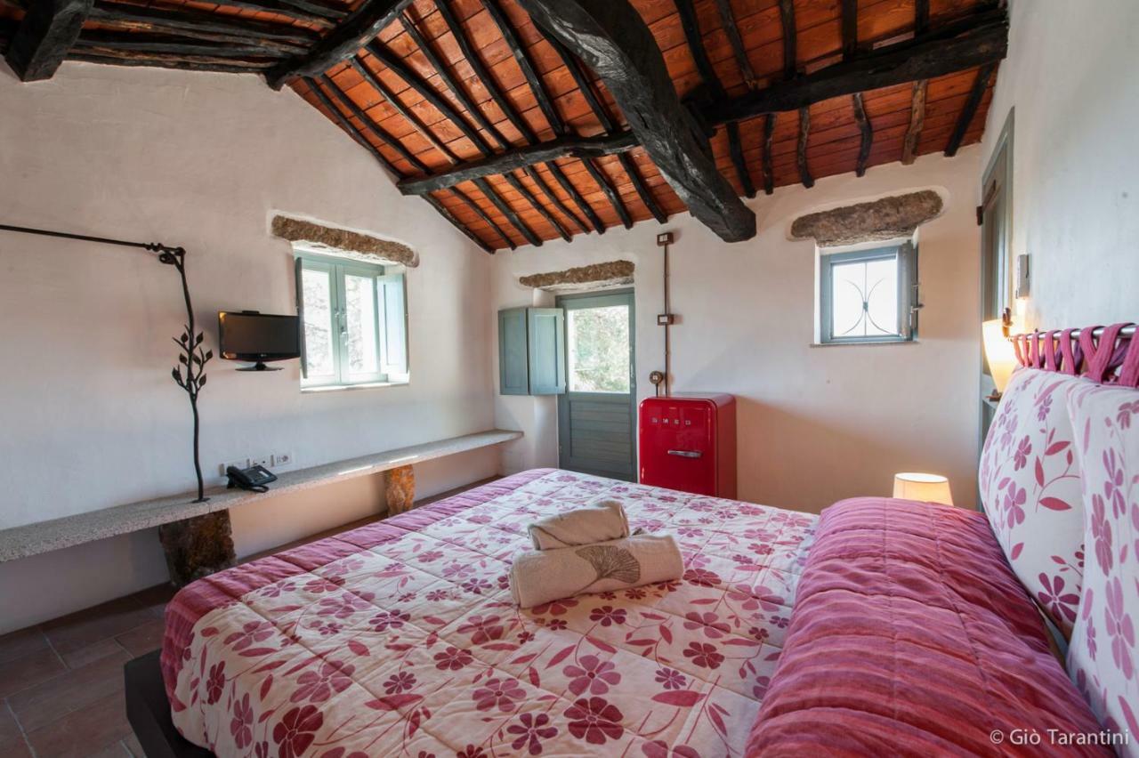 Liscia Country Relais Pensionat Sant'Antonio di Gallura Exteriör bild