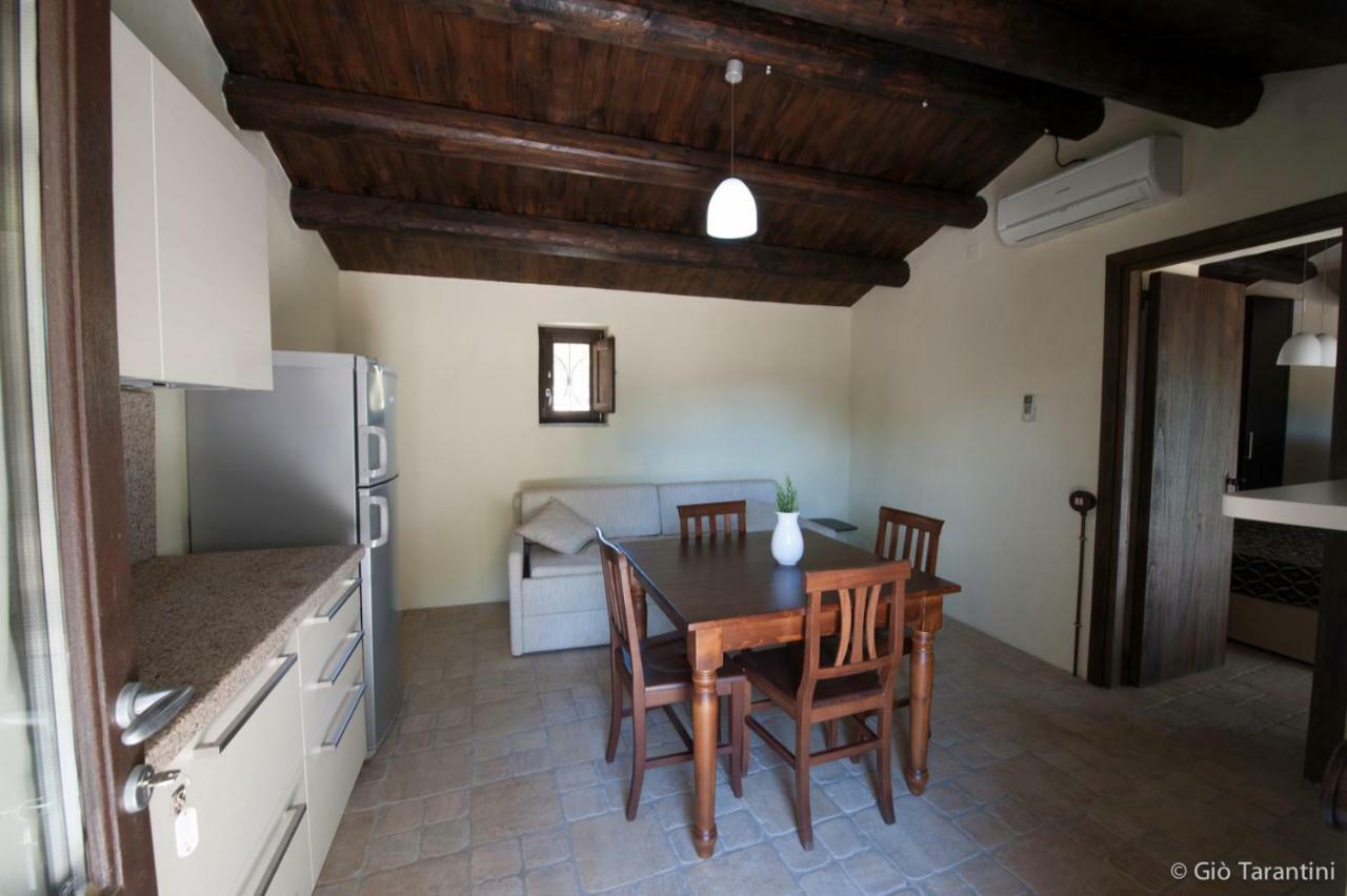 Liscia Country Relais Pensionat Sant'Antonio di Gallura Exteriör bild