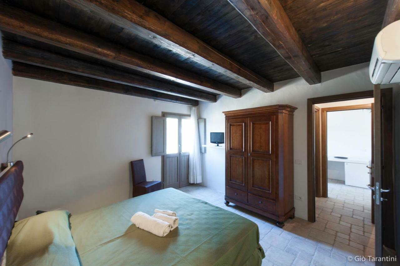 Liscia Country Relais Pensionat Sant'Antonio di Gallura Exteriör bild